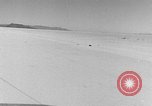 Standbild Sir Malcolm Campbell Bonneville Salt Flats Utah USA, 1935, aus Sekunde 50 historischem Filmmaterial Videoclip 65675043345