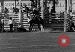 Standbild Rodeo anzeigen Ellensburg Washington USA, 1935, aus Sekunde 19 historischem Filmmaterial Videoclip 65675043350