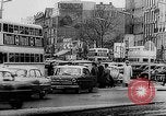 Immagine di La ricostruzione e la prosperità a Berlino ovest mentre Berlino est struggl Berlino Germania, 1958, secondo 8 filmato di repertorio 65675043357