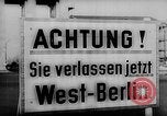 Immagine di La ricostruzione e la prosperità a Berlino ovest mentre Berlino est struggl Berlino Germania, 1958, secondo 34 filmato di repertorio 65675043357