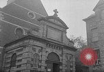 Immagine di Il Reverendo George Pire Belgio, 1958, secondo 13 filmato di repertorio 65675043359