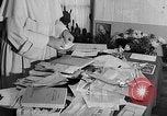 Immagine di Il Reverendo George Pire Belgio, 1958, secondo 20 filmato di repertorio 65675043359