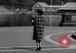 Immagine di Sfilata di moda New York United States USA, 1958, secondo 33 filmato di repertorio 65675043360