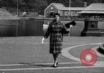 Immagine di Sfilata di moda New York United States USA, 1958, secondo 36 filmato di repertorio 65675043360