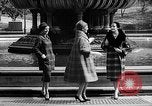 Immagine di Sfilata di moda New York United States USA, 1958, secondo 50 filmato di repertorio 65675043360