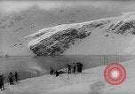 Immagine di Gli sciatori sci Germania, 1958, secondo 15 filmato di repertorio 65675043361