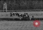 Standbild internationalen Pferderennen Laurel Maryland USA, 1958, aus Sekunde 16 historischem Filmmaterial Videoclip 65675043362