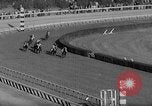 Standbild internationalen Pferderennen Laurel Maryland USA, 1958, aus Sekunde 37 historischem Filmmaterial Videoclip 65675043362