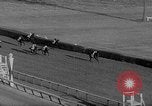 Standbild internationalen Pferderennen Laurel Maryland USA, 1958, aus Sekunde 41 historischem Filmmaterial Videoclip 65675043362
