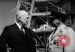 Standbild Präsident Dwight D Eisenhower Cape Canaveral Florida USA, 1960, aus Sekunde 35 historischem Filmmaterial Videoclip 65675043364