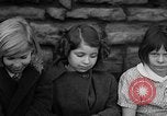 Image Dépression maisons grotte Uniontown Pennsylvania USA, 1935, de la seconde 29 séquences d'archives historiques vidéo 65675043368