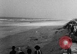 Standbild Sir Malcolm Campbell Daytona Beach Florida USA, 1935, aus Sekunde 27 historischem Filmmaterial Videoclip 65675043370