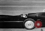 Standbild Sir Malcolm Campbell Daytona Beach Florida USA, 1935, aus Sekunde 41 historischem Filmmaterial Videoclip 65675043370