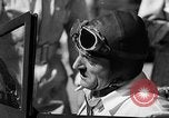 Standbild Sir Malcolm Campbell Daytona Beach Florida USA, 1935, aus Sekunde 45 historischem Filmmaterial Videoclip 65675043370