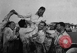 Standbild Sir Malcolm Campbell Daytona Beach Florida USA, 1935, aus Sekunde 53 historischem Filmmaterial Videoclip 65675043370