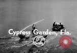 Standbild Hydro-Glider Cypress Garden Florida USA, 1955, aus Sekunde 6 historischem Filmmaterial Videoclip 65675043381