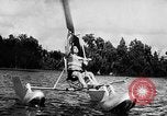 Standbild Hydro-Glider Cypress Garden Florida USA, 1955, aus Sekunde 8 historischem Filmmaterial Videoclip 65675043381