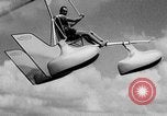 Standbild Hydro-Glider Cypress Garden Florida USA, 1955, aus Sekunde 21 historischem Filmmaterial Videoclip 65675043381