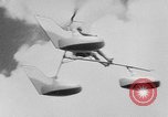 Standbild Hydro-Glider Cypress Garden Florida USA, 1955, aus Sekunde 24 historischem Filmmaterial Videoclip 65675043381