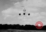 Standbild Hydro-Glider Cypress Garden Florida USA, 1955, aus Sekunde 28 historischem Filmmaterial Videoclip 65675043381