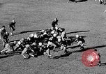 Standbild Fußballspiel Chapel Hill North Carolina USA, 1955, aus Sekunde 42 historischem Filmmaterial Videoclip 65675043382