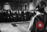 Standbild Papst Pius XII Castel Gandolfo Italien, 1957, aus Sekunde 9 historischem Filmmaterial Videoclip 65675043387