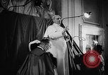 Standbild Papst Pius XII Castel Gandolfo Italien, 1957, aus Sekunde 13 historischem Filmmaterial Videoclip 65675043387