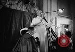 Standbild Papst Pius XII Castel Gandolfo Italien, 1957, aus Sekunde 14 historischem Filmmaterial Videoclip 65675043387