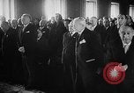 Standbild Papst Pius XII Castel Gandolfo Italien, 1957, aus Sekunde 17 historischem Filmmaterial Videoclip 65675043387