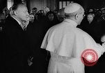 Standbild Papst Pius XII Castel Gandolfo Italien, 1957, aus Sekunde 20 historischem Filmmaterial Videoclip 65675043387