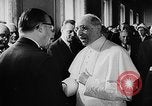 Standbild Papst Pius XII Castel Gandolfo Italien, 1957, aus Sekunde 33 historischem Filmmaterial Videoclip 65675043387