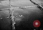 Standbild Fischzucht Niederländisch Guayana, 1957, aus Sekunde 5 historischem Filmmaterial Videoclip 65675043389