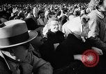 Standbild Handicap Pferderennen Camden New Jersey USA, 1957, aus Sekunde 31 historischem Filmmaterial Videoclip 65675043390