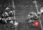 Standbild Fußballspiel Ohio United States USA, 1957, aus Sekunde 7 historischem Filmmaterial Videoclip 65675043391