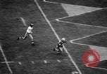 Standbild Fußballspiel Ohio United States USA, 1957, aus Sekunde 9 historischem Filmmaterial Videoclip 65675043391
