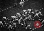 Standbild Fußballspiel Ohio United States USA, 1957, aus Sekunde 15 historischem Filmmaterial Videoclip 65675043391