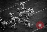 Standbild Fußballspiel Ohio United States USA, 1957, aus Sekunde 16 historischem Filmmaterial Videoclip 65675043391