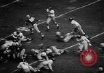 Standbild Fußballspiel Ohio United States USA, 1957, aus Sekunde 17 historischem Filmmaterial Videoclip 65675043391