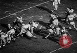 Standbild Fußballspiel Ohio United States USA, 1957, aus Sekunde 22 historischem Filmmaterial Videoclip 65675043391