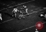 Standbild Fußballspiel Ohio United States USA, 1957, aus Sekunde 25 historischem Filmmaterial Videoclip 65675043391