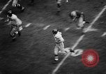 Standbild Fußballspiel Ohio United States USA, 1957, aus Sekunde 35 historischem Filmmaterial Videoclip 65675043391