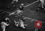 Standbild Fußballspiel Ohio United States USA, 1957, aus Sekunde 39 historischem Filmmaterial Videoclip 65675043391