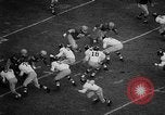 Standbild Fußballspiel Ohio United States USA, 1957, aus Sekunde 50 historischem Filmmaterial Videoclip 65675043391