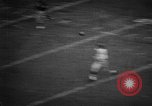Standbild Fußballspiel Ohio United States USA, 1957, aus Sekunde 54 historischem Filmmaterial Videoclip 65675043391