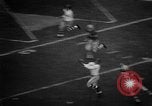 Standbild Fußballspiel Ohio United States USA, 1957, aus Sekunde 55 historischem Filmmaterial Videoclip 65675043391