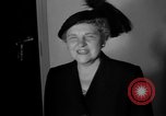 Standbild Lady sprechen United States USA, 1949, aus Sekunde 6 historischem Filmmaterial Videoclip 65675043421