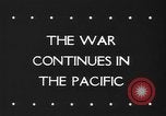 Standbild Amerikanische Soldaten und Marineinfanteristen kämpfen in Okinawa gegen japanische Streitkräfte Okinawa Ryukyu Inseln, 1945, aus Sekunde 3 historischem Filmmaterial Videoclip 65675043441