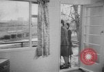 Standbild neue Häuser gebaut Europa, 1945, aus Sekunde 38 historischem Filmmaterial Videoclip 65675043443