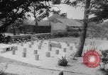 Standbild neue Häuser gebaut Europa, 1945, aus Sekunde 62 historischem Filmmaterial Videoclip 65675043443