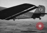 Image les parachutistes allemands Belgique, 1940, de la seconde 14 séquences d'archives historiques vidéo 65675043460